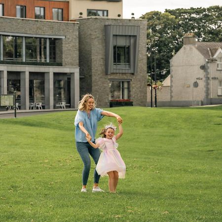 Trim Castle Hotel Exterior photo