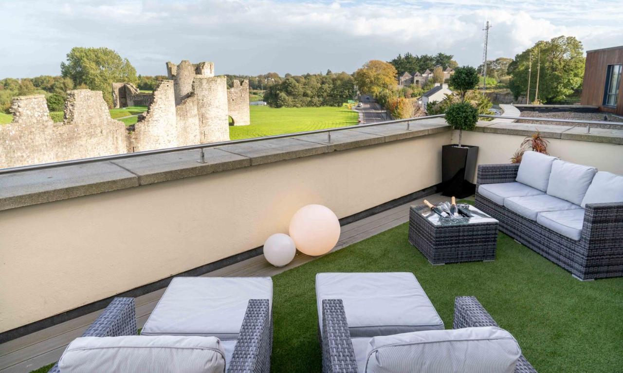 Trim Castle Hotel Exterior photo