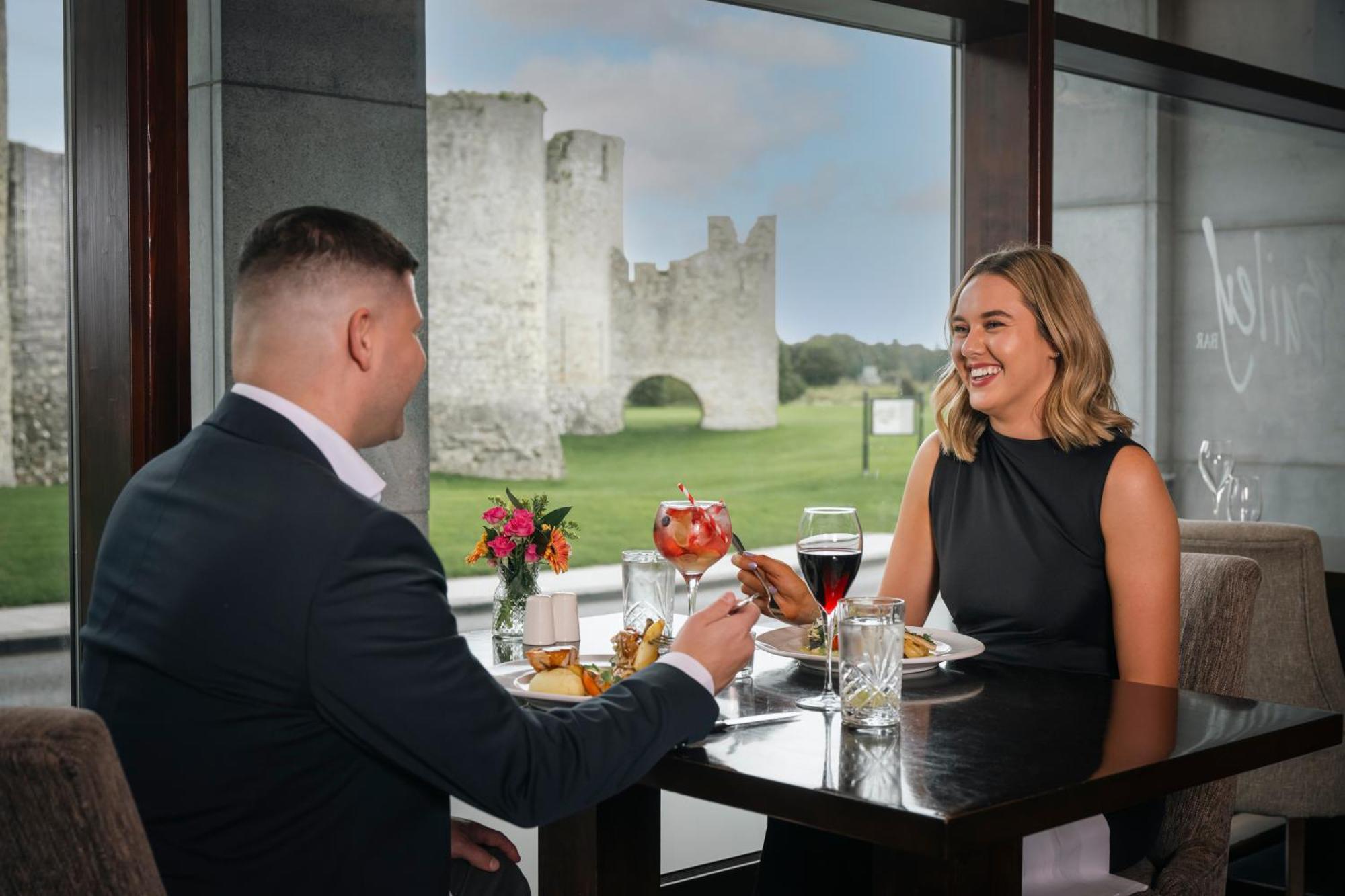 Trim Castle Hotel Exterior photo