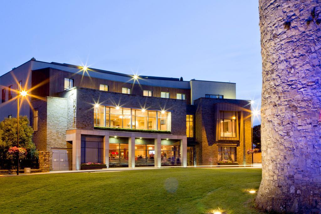 Trim Castle Hotel Exterior photo